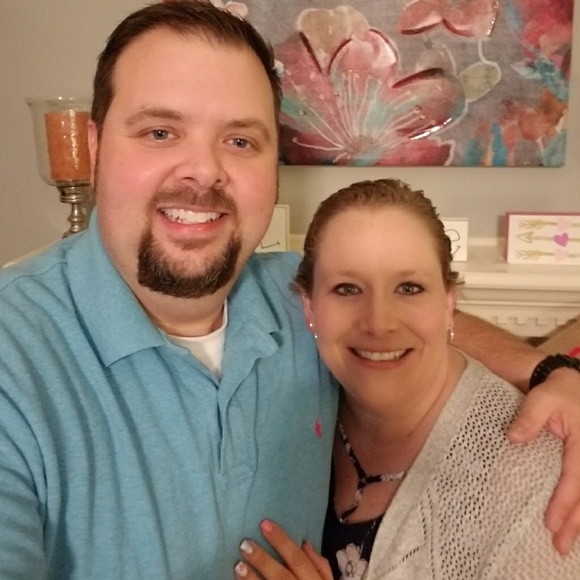 Meet your Posher, Allyson - Picture 1 of 1